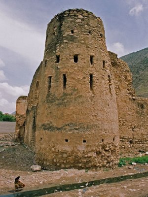 This one is ‘Pur Ashraf’ Fort, reaching its 100th year now.