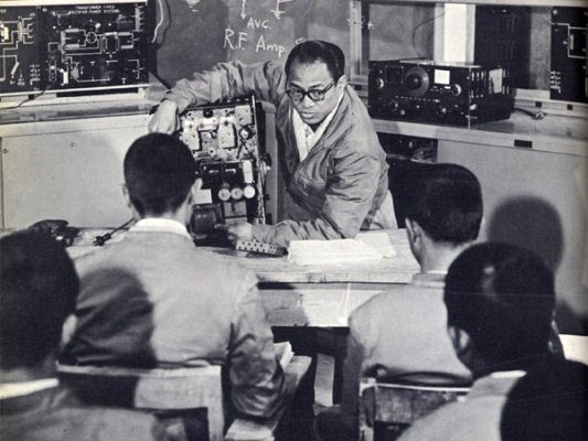 Electronics class at the Air School, Kandahar