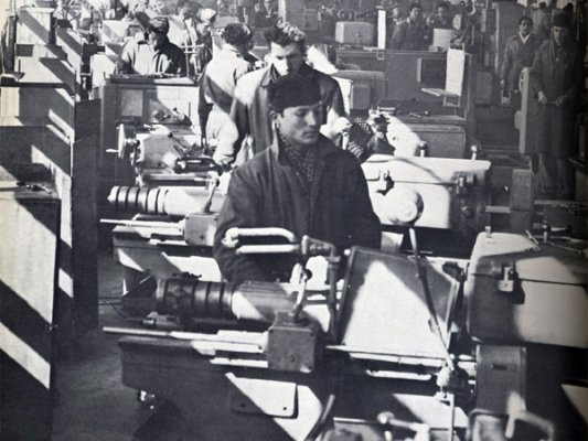 Jangalak metal workshop near Kabul